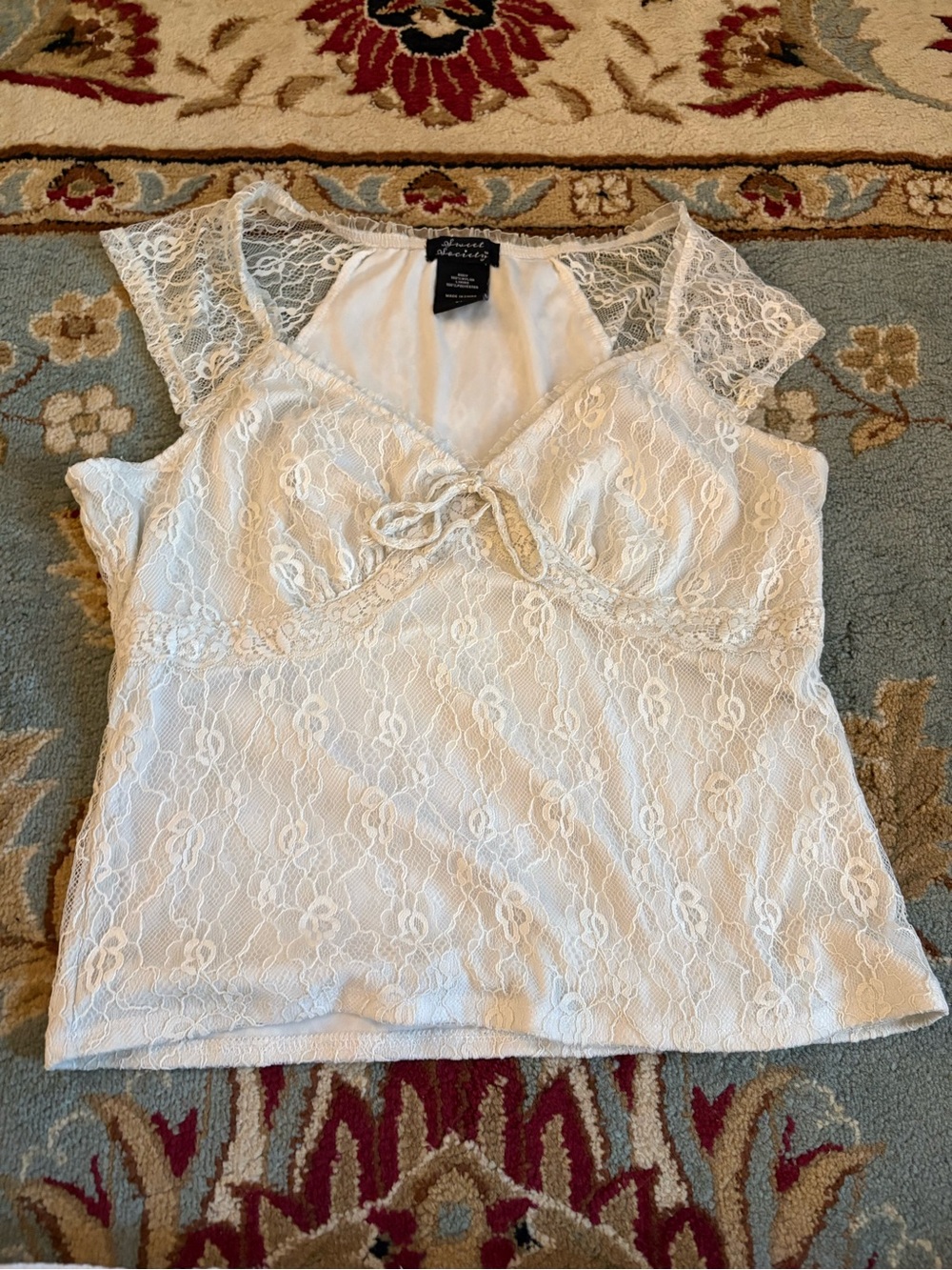 Avenue White Lace V-Neck Cap-Sleeve Camisole